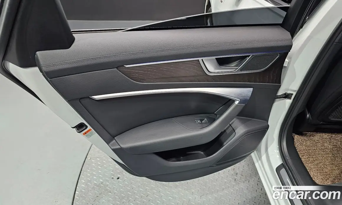 Audi A6 2019 2.0 автомат (гидро), фото 15
