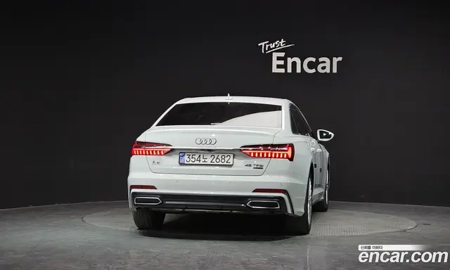 Audi A6 2019 2.0 автомат (гидро), миниатюра 4
