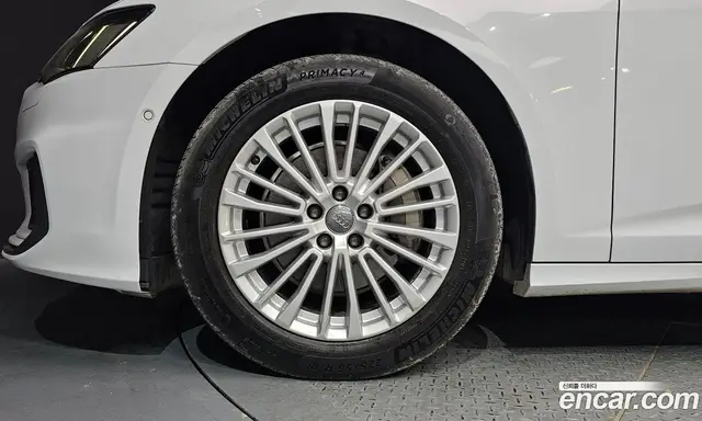 Audi A6 2019 2.0 автомат (гидро), миниатюра 5