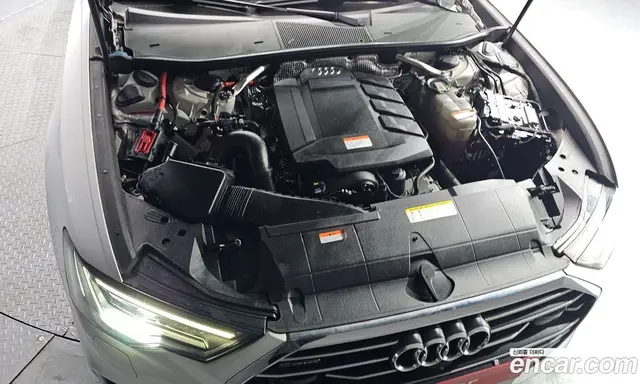 Audi A6 2019 2.0 автомат (гидро), миниатюра 6