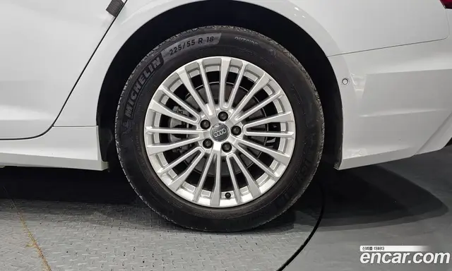 Audi A6 2019 2.0 автомат (гидро), миниатюра 7