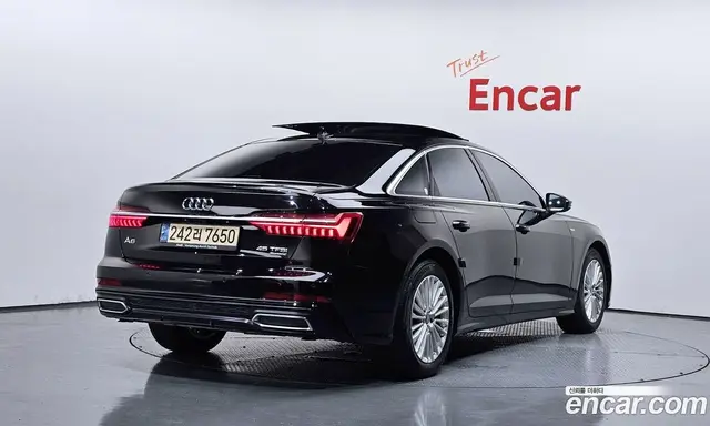 Audi A6 2021 2.0 автомат (гидро), миниатюра 2