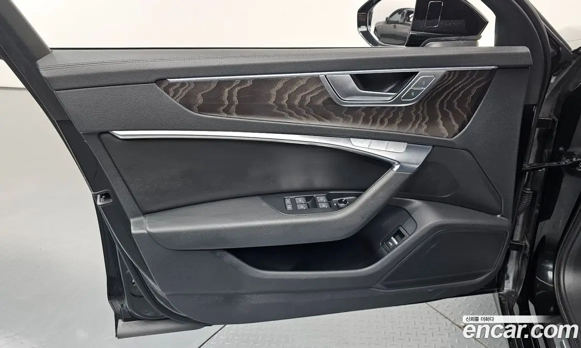 Audi A6 2021 2.0 автомат (гидро), фото 14