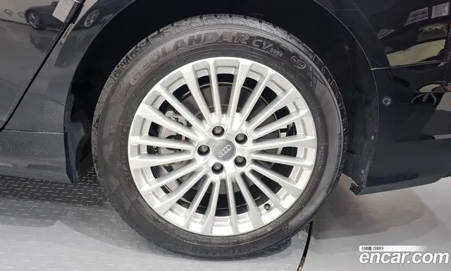 Audi A6 2021 2.0 автомат (гидро), миниатюра 7