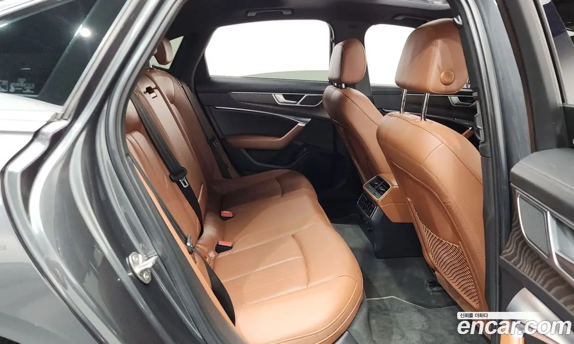 Audi A6 2022 2.0 автомат (гидро), фото 17