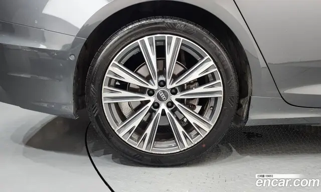 Audi A6 2022 2.0 автомат (гидро), миниатюра 5