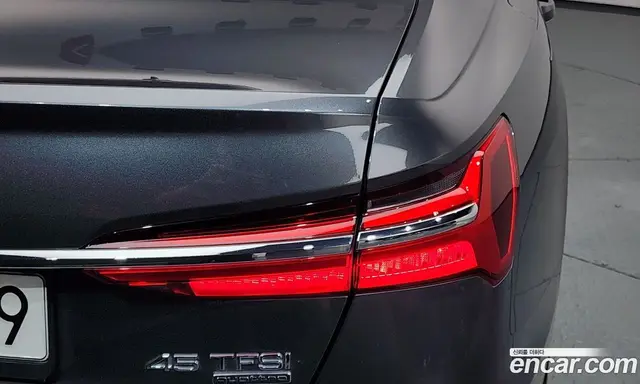 Audi A6 2022 2.0 автомат (гидро), миниатюра 9