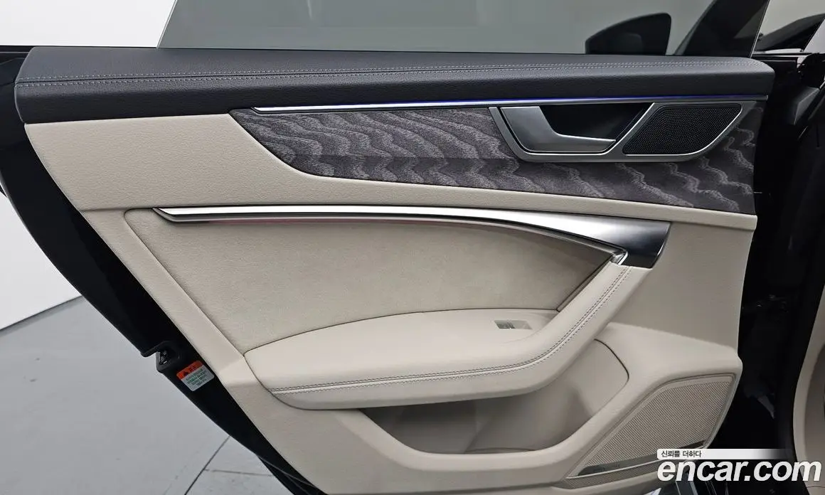 Audi A7 2025 2.0 автомат (гидро), фото 15