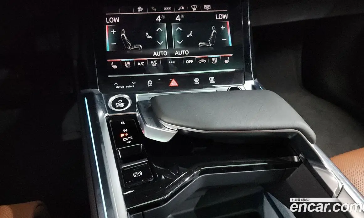 Audi e-tron 2023 0.2 автомат (гидро), фото 12 Audi e-tron 2023 0.2 автомат (гидро), фото 12