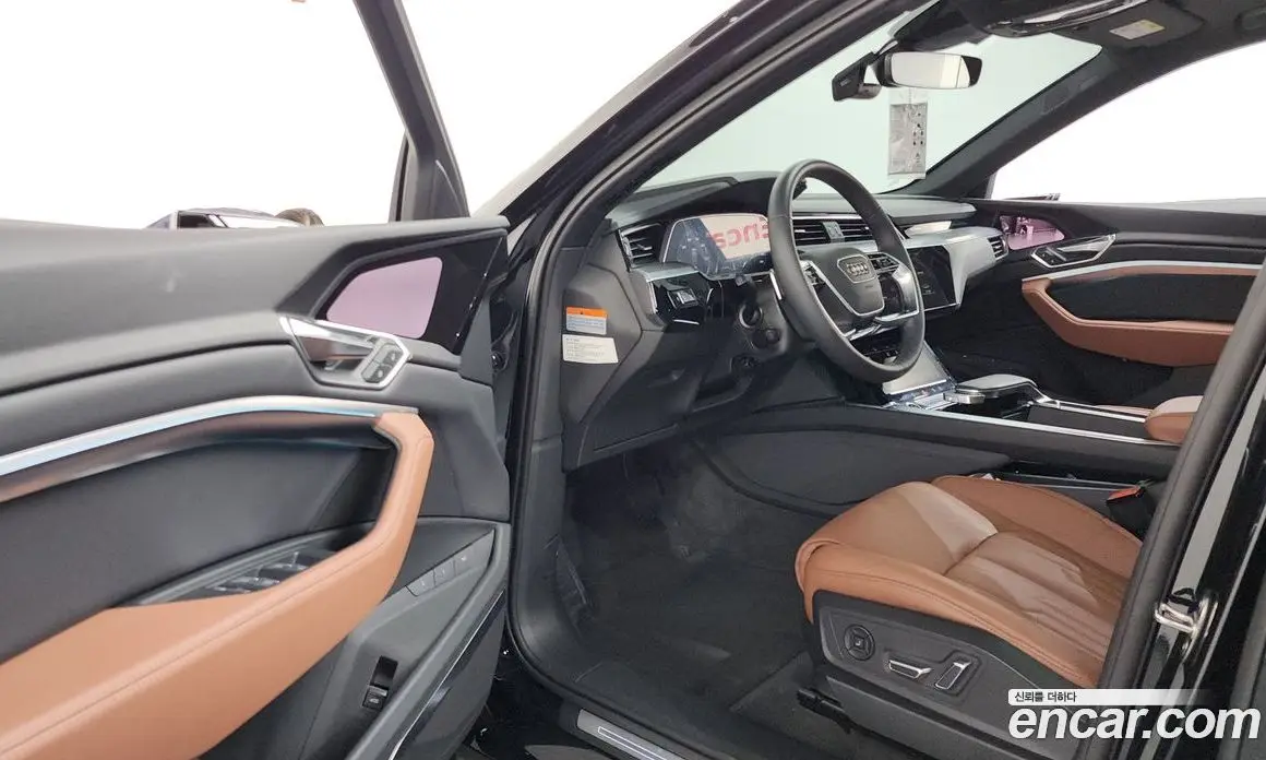 Audi e-tron 2023 0.2 автомат (гидро), фото 13 Audi e-tron 2023 0.2 автомат (гидро), фото 13
