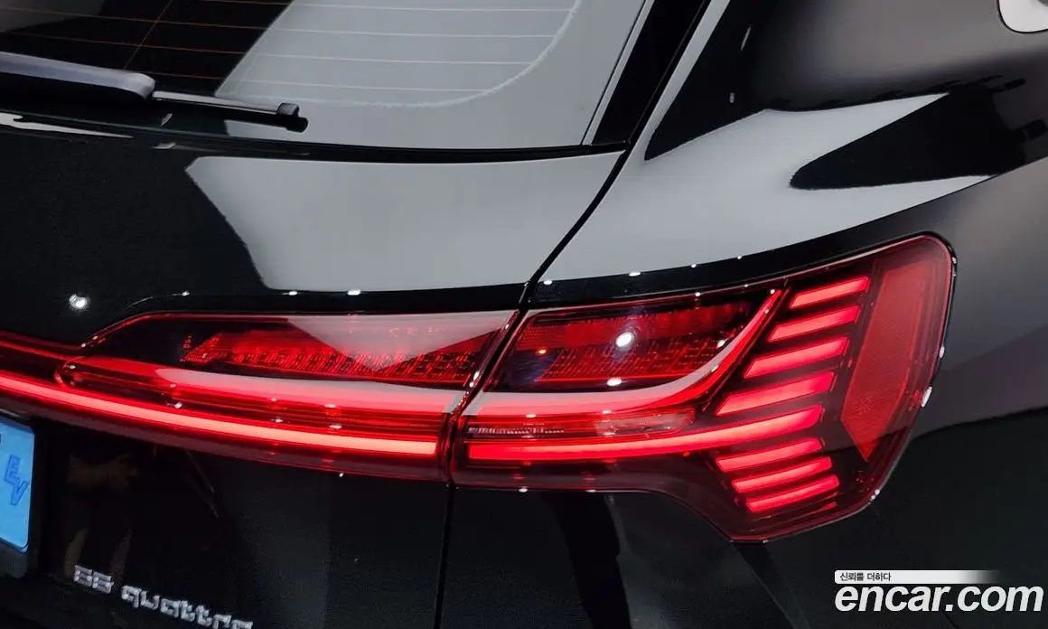 Audi e-tron 2023 0.2 автомат (гидро), фото 9 Audi e-tron 2023 0.2 автомат (гидро), фото 9