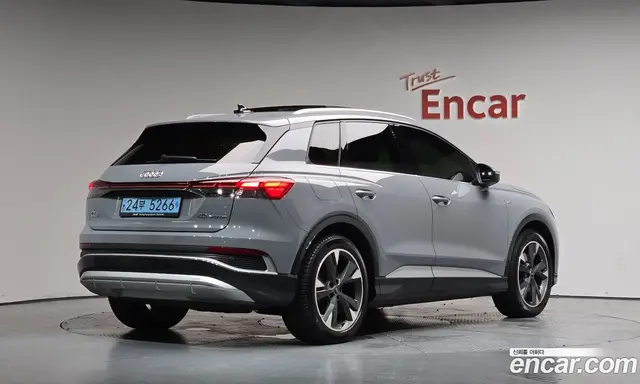 Audi Q4 e-tron, 2022, 102 637 км