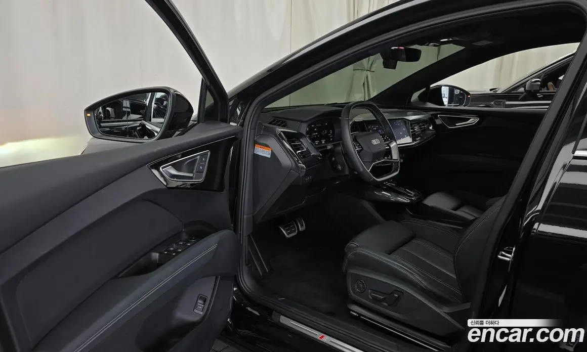 Audi Q4 e-tron 2022 0.1 автомат (гидро), фото 13