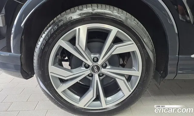 Audi Q4 e-tron 2022 0.1 автомат (гидро), миниатюра 5