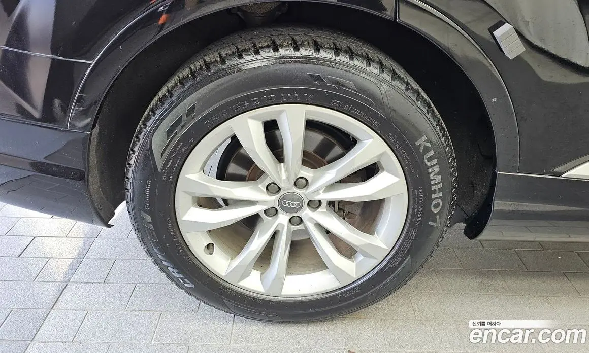 Audi Q7 2019 2.0 автомат (гидро), фото 5