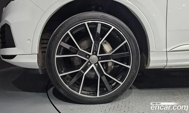 Audi Q7 2021 3.0 автомат (гидро), миниатюра 4 Audi Q7 2021 3.0 автомат (гидро), миниатюра 4