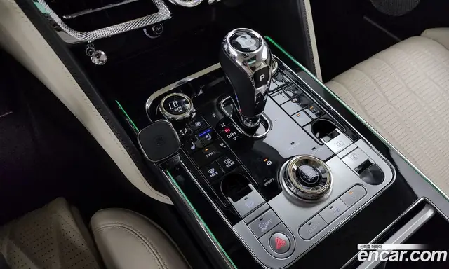 Bentley Flying Spur 2022 4.0 автомат (гидро), миниатюра 12