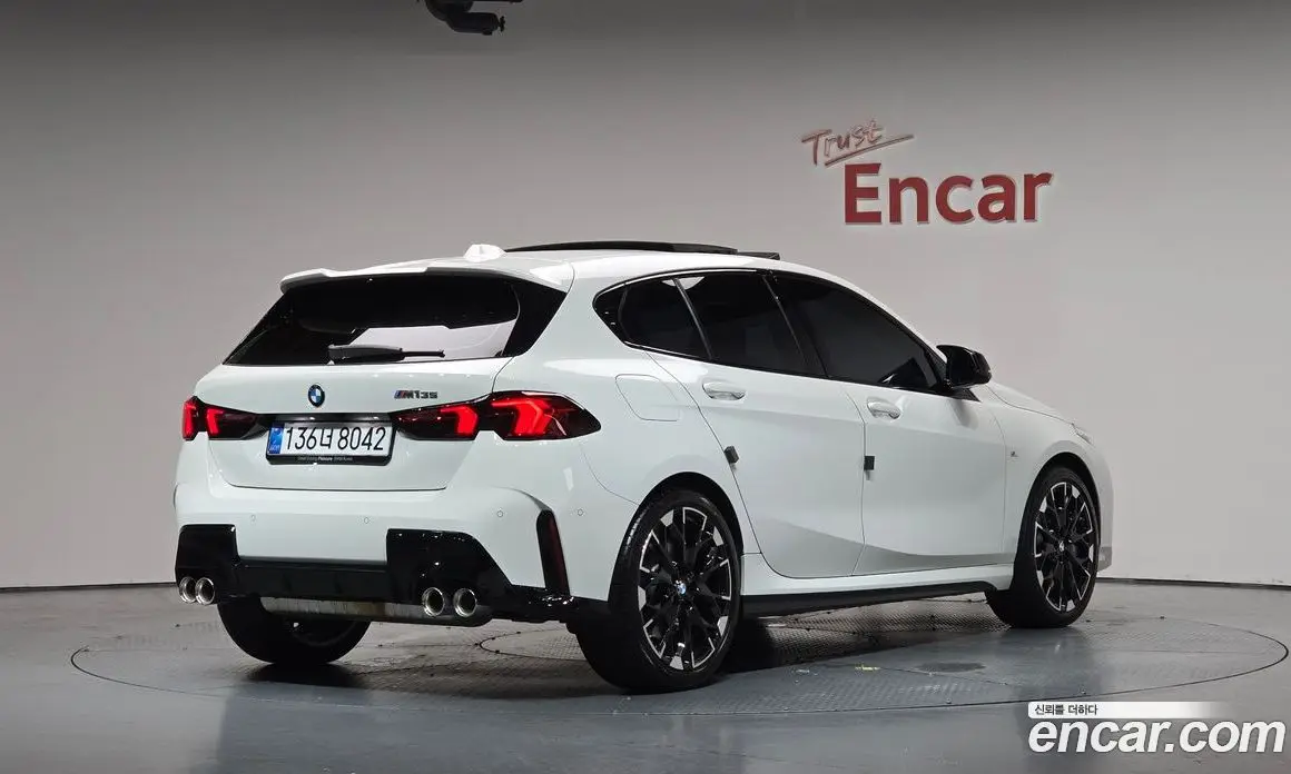BMW 1 серия 2025 2.0 автомат (гидро), фото 1 BMW 1 серия 2025 2.0 автомат (гидро), фото 1