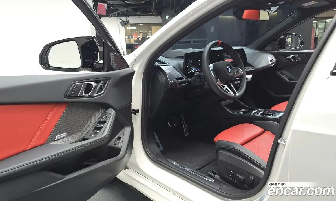 BMW 1 серия 2025 2.0 автомат (гидро), фото 12 BMW 1 серия 2025 2.0 автомат (гидро), фото 12