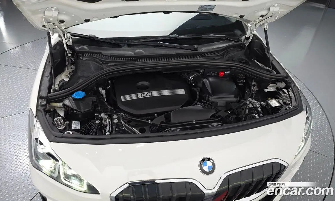 BMW 2 серия 2023 2.0 автомат (гидро), фото 6 BMW 2 серия 2023 2.0 автомат (гидро), фото 6