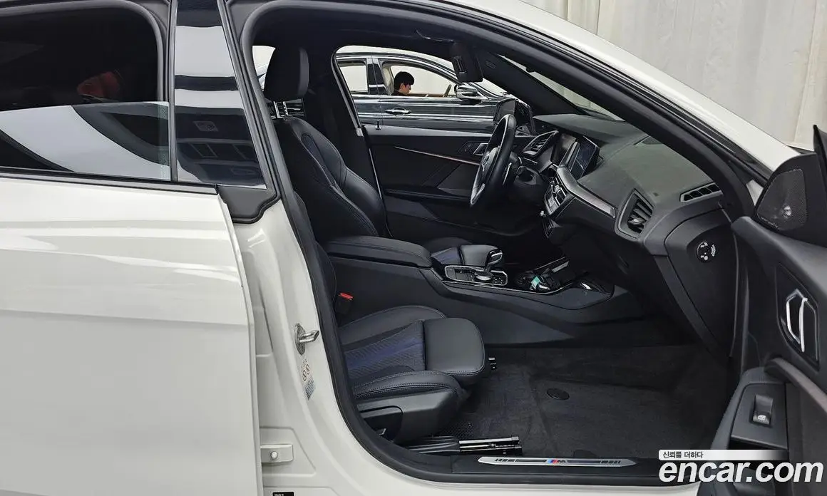 BMW 2 серия 2024 2.0 автомат (гидро), фото 17