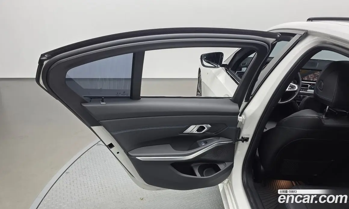 BMW 3 серия 2021 2.0 автомат (гидро), фото 15