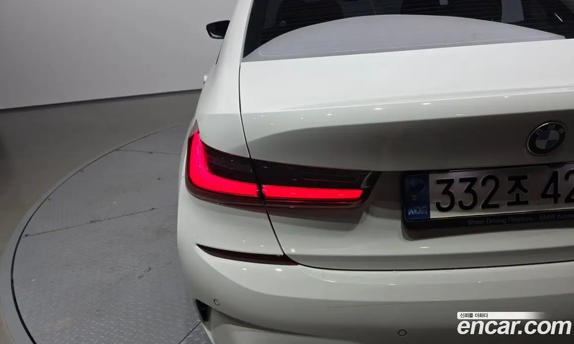 BMW 3 серия 2021 2.0 автомат (гидро), фото 9