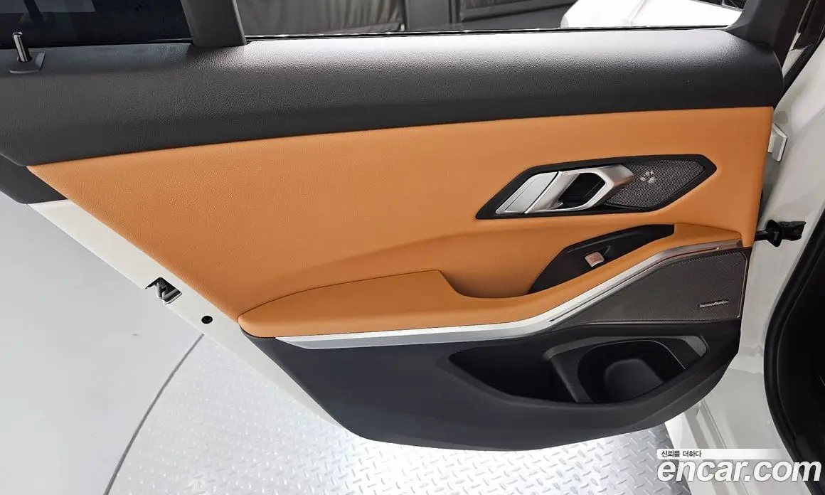 BMW 3 серия 2023 2.0 автомат (гидро), фото 15 BMW 3 серия 2023 2.0 автомат (гидро), фото 15