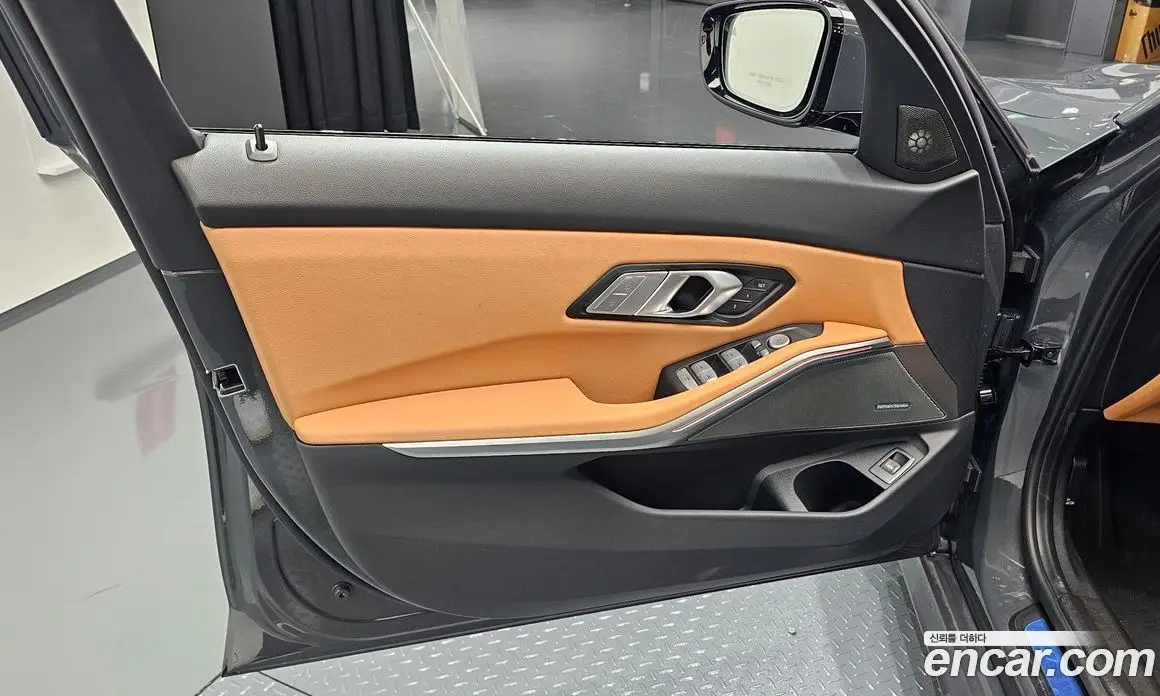 BMW 3 серия 2025 2.0 автомат (гидро), фото 13