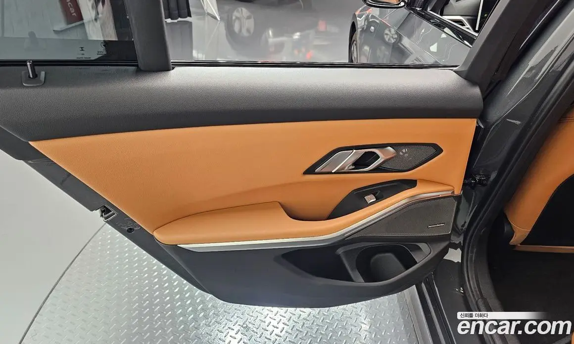 BMW 3 серия 2025 2.0 автомат (гидро), фото 14