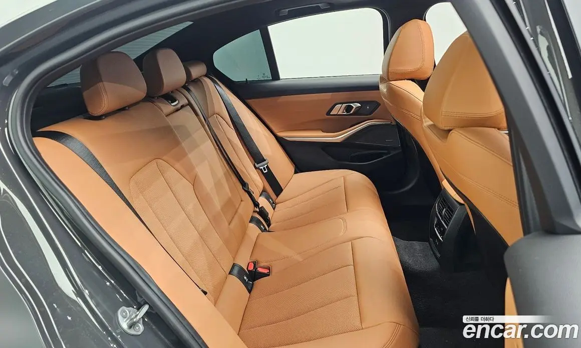 BMW 3 серия 2025 2.0 автомат (гидро), фото 16