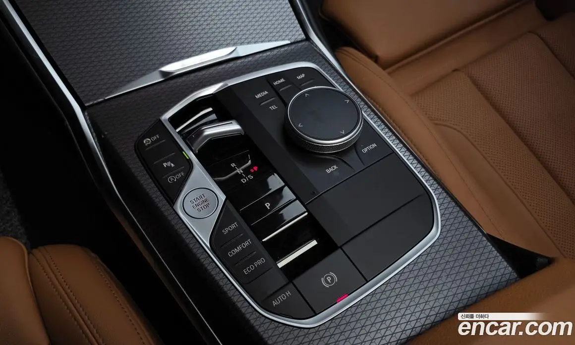 BMW 3 серия 2025 2.0 автомат (гидро), фото 12