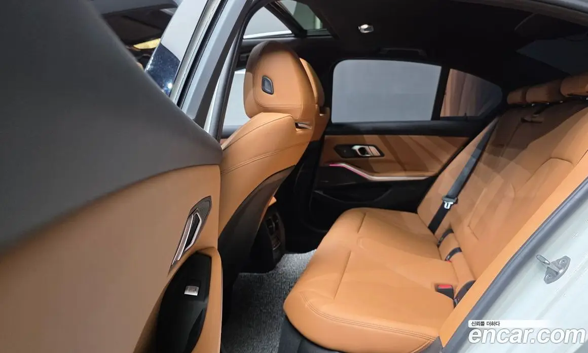 BMW 3 серия 2025 2.0 автомат (гидро), фото 18