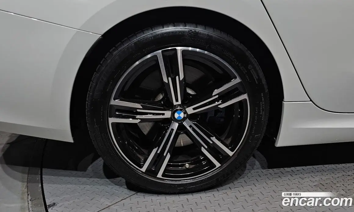 BMW 3 серия 2025 2.0 автомат (гидро), фото 5
