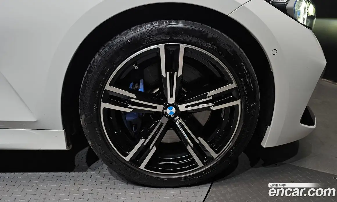 BMW 3 серия 2025 2.0 автомат (гидро), фото 7