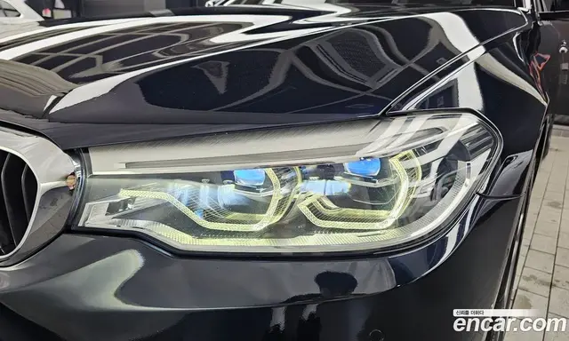 BMW 5 серия 2017 2.0 автомат (гидро), миниатюра 7 BMW 5 серия 2017 2.0 автомат (гидро), миниатюра 7