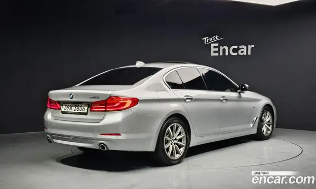 BMW 5 серия 2018 2.0 автомат (гидро), миниатюра 2