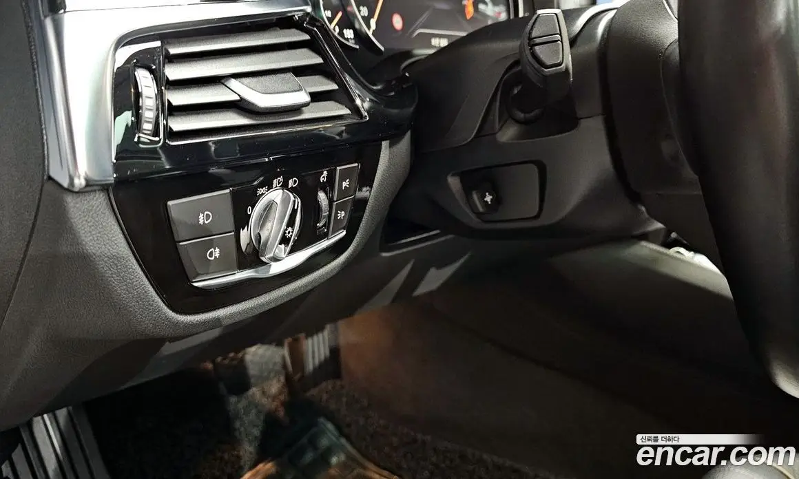 BMW 5 серия 2018 2.0 автомат (гидро), фото 19