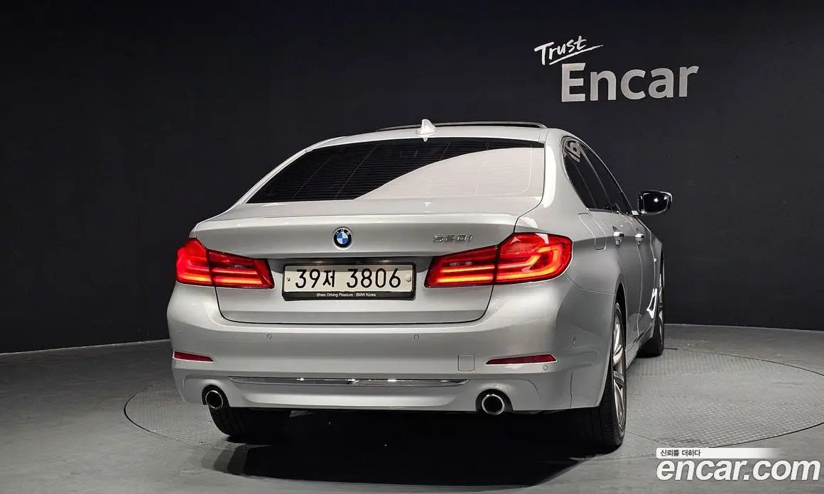 BMW 5 серия 2018 2.0 автомат (гидро), фото 4