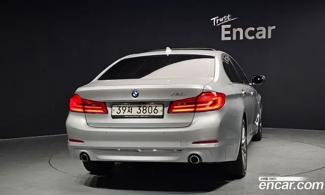 BMW 5 серия 2018 2.0 автомат (гидро), миниатюра 4