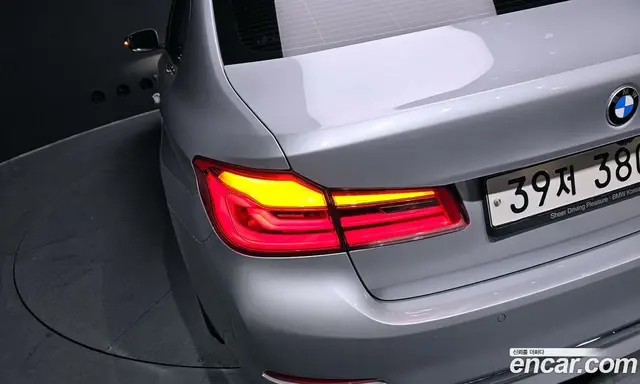 BMW 5 серия 2018 2.0 автомат (гидро), миниатюра 9