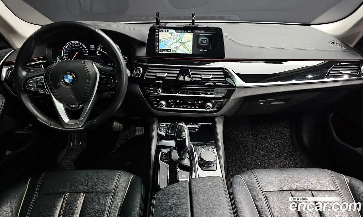 BMW 5 серия 2018 2.0 автомат (гидро), фото 10
