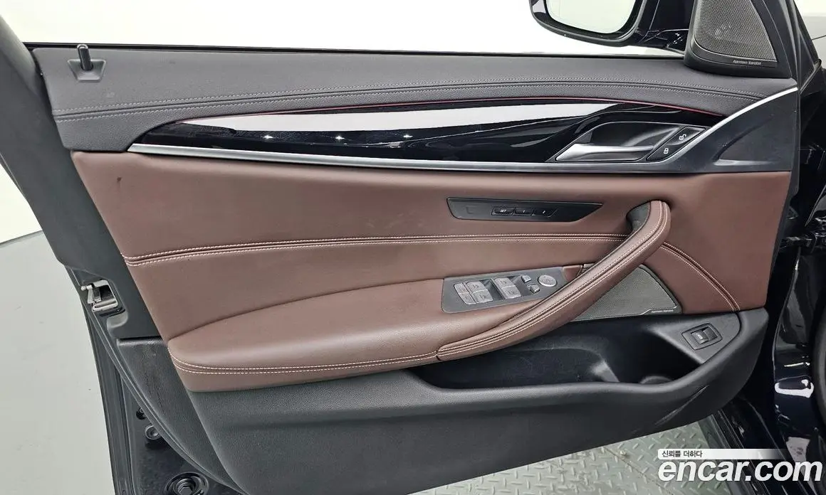 BMW 5 серия 2022 2.0 автомат (гидро), фото 14
