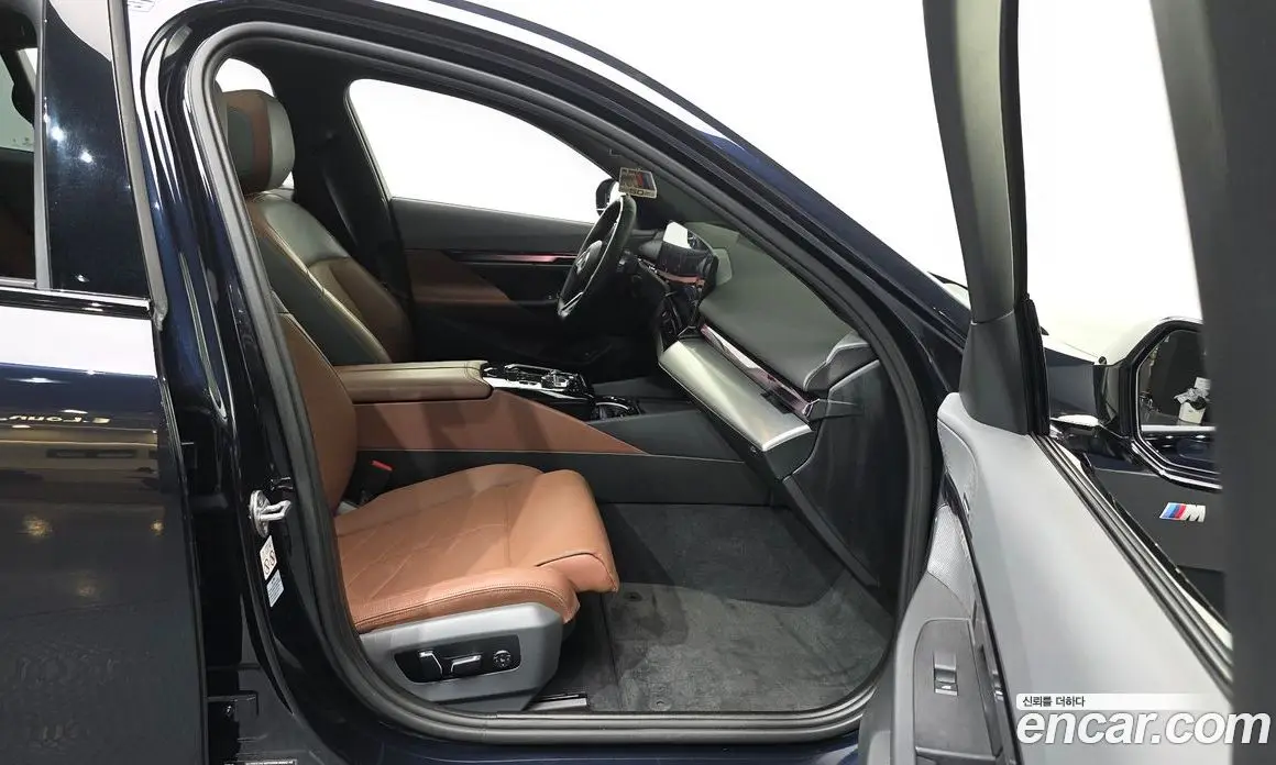 BMW 5 серия 2023 2.0 автомат (гидро), фото 16