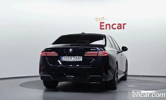 BMW 5 серия 2023 2.0 автомат (гидро), миниатюра 3