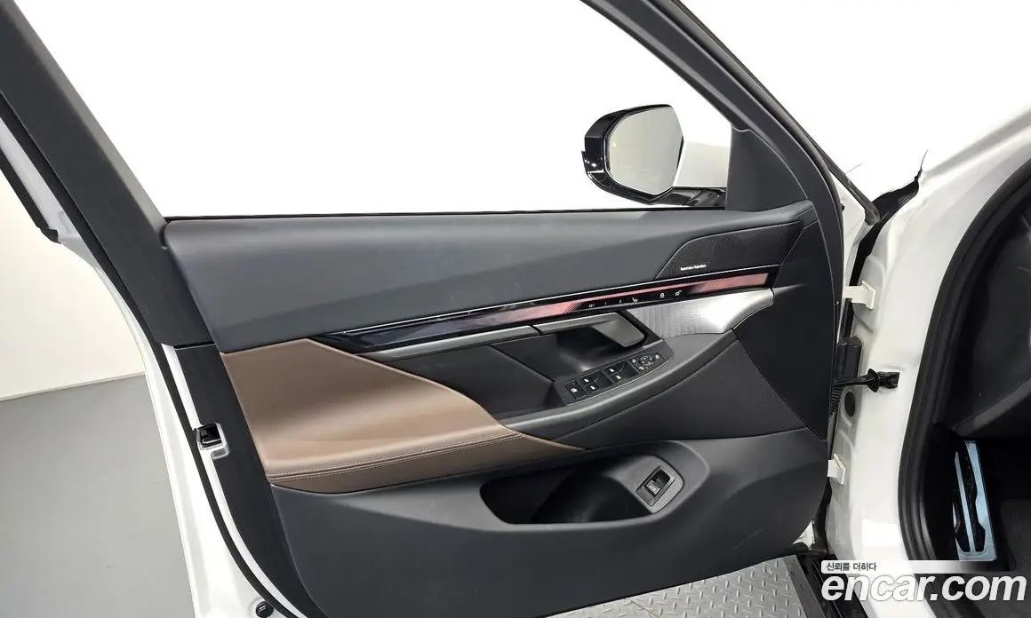 BMW 5 серия 2024 2.0 автомат (гидро), фото 13