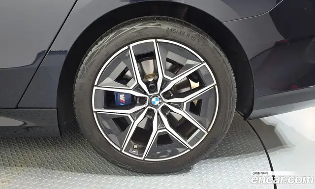 BMW 5 серия 2024 2.0 автомат (гидро), миниатюра 7 BMW 5 серия 2024 2.0 автомат (гидро), миниатюра 7