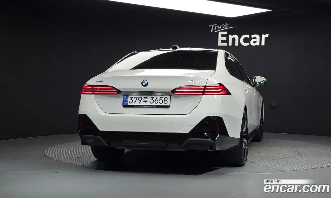 BMW 5 серия 2024 2.0 автомат (гидро), фото 4