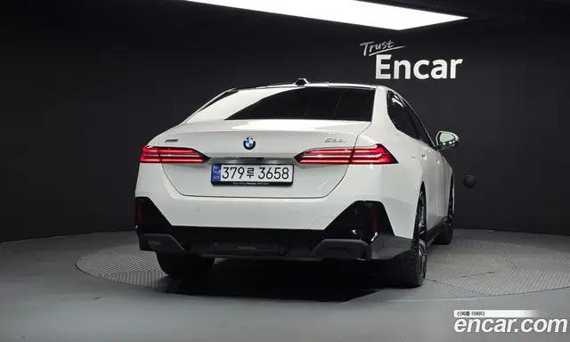 BMW 5 серия 2024 2.0 автомат (гидро), миниатюра 4