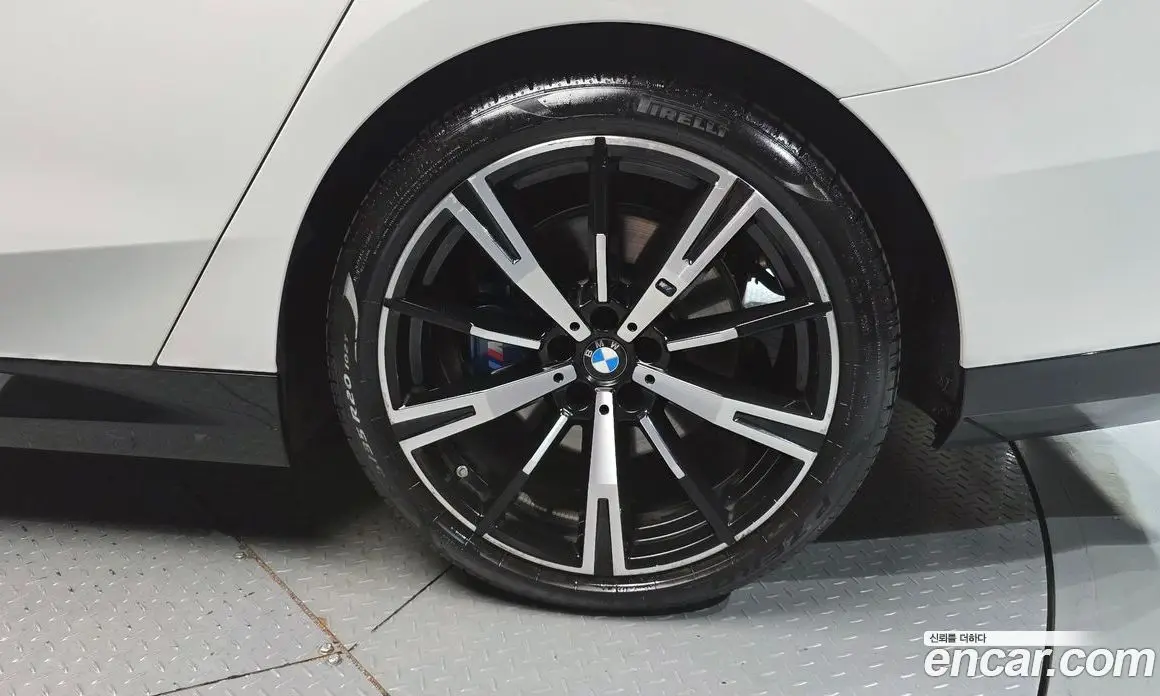 BMW 5 серия 2024 2.0 автомат (гидро), фото 7